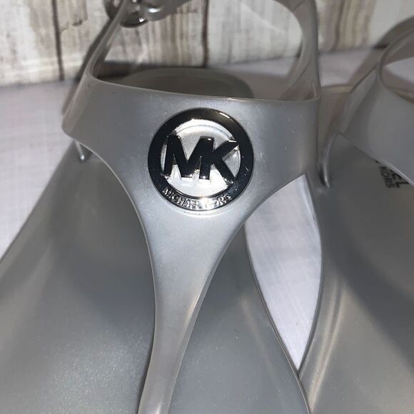 Michael Kors Silver Jelly Thong Sandals Size 6R - Picture 5 of 16